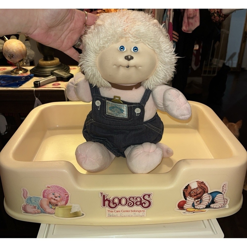 Koosas Cat Plush White Blonde Hair Blue Eyes Vtg 80's Cabbage Patch Kids W/Bed